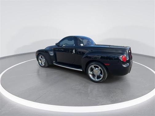 2004 Chevrolet SSR Base
