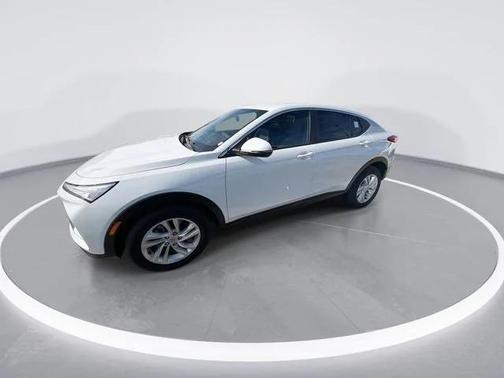 Summit White 2026 Buick Envista Preferred FWD
