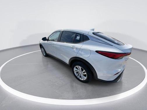 Summit White 2026 Buick Envista Preferred FWD