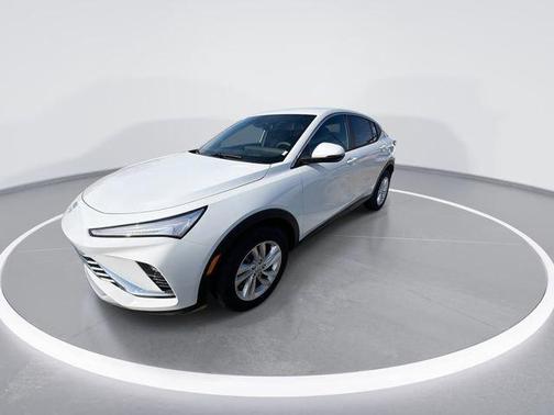 Summit White 2026 Buick Envista Preferred FWD