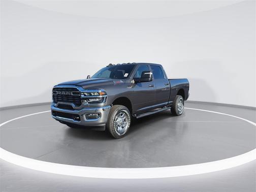 2026 RAM 2500 Tradesman Crew Cab 4x4 6'4' Box