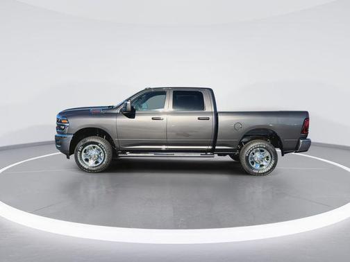 2026 RAM 2500 Tradesman Crew Cab 4x4 6'4' Box