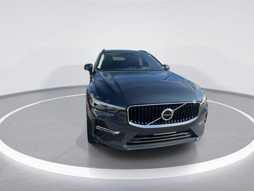 Denim Blue Metallic 2022 Volvo XC60 B5 Momentum