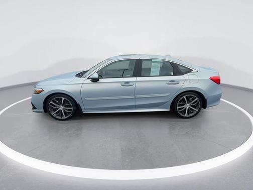 2022 Honda Civic Touring