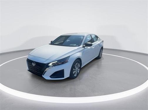 2025 Nissan Altima S FWD