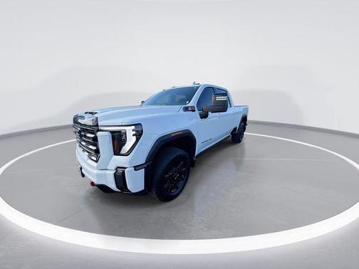 Summit White 2024 GMC Sierra 2500 AT4