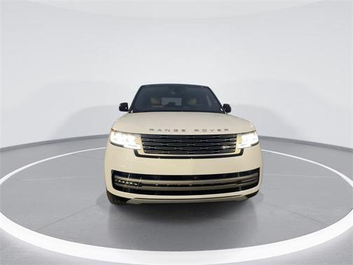 2025 Land Rover Range Rover P530 SE