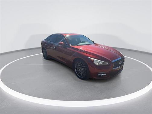 2015 INFINITI Q50 Premium