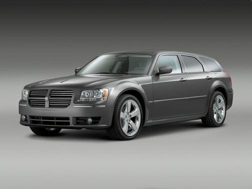 2008 Dodge Magnum Base