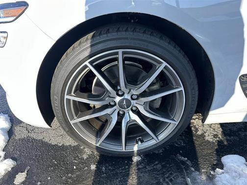 2022 Genesis G70 2.0T AWD