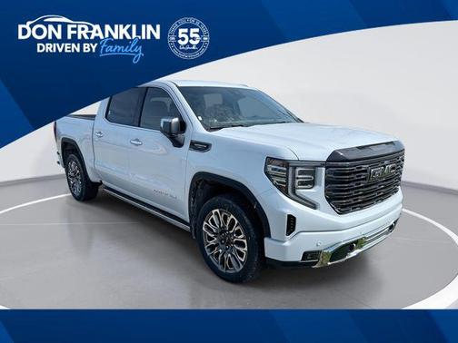 Glacier White Tricoat 2026 GMC Sierra 1500 Denali Ultimate
