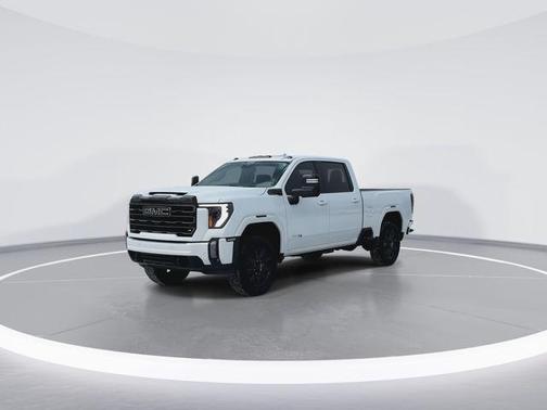 Summit White 2024 GMC Sierra 2500 AT4