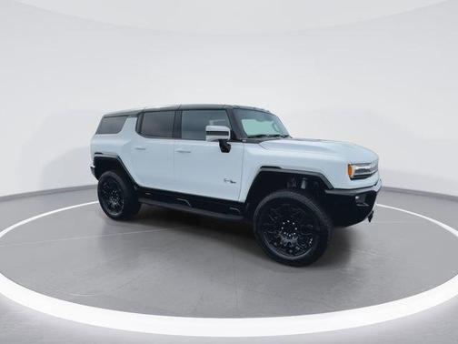 Interstellar White 2025 GMC HUMMER EV SUV 2X