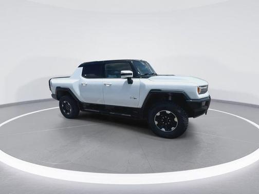 Interstellar White 2025 GMC HUMMER EV Pickup 3X