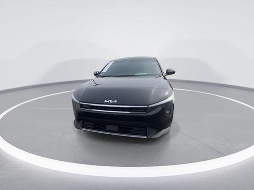 Aurora Black Pearl 2025 Kia K4 EX