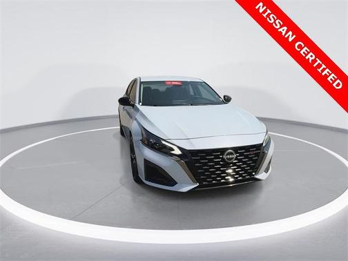 2023 Nissan Altima SR FWD