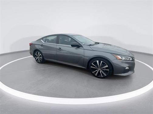 2021 Nissan Altima SR FWD