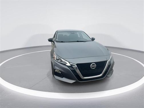 2021 Nissan Altima SR FWD
