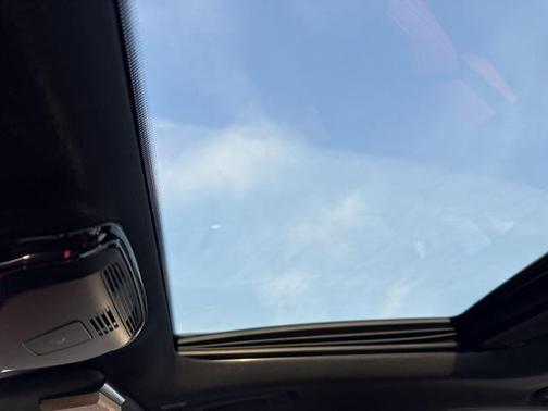 2023 BMW 330e xDrive