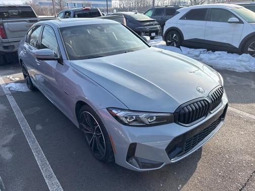 2023 BMW 330e xDrive