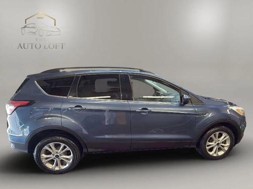 Blue 2018 Ford Escape SE