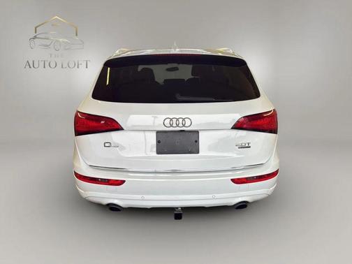 White 2016 Audi Q5 2.0T Premium Plus