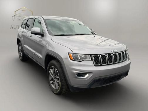 Billet Silver Metallic Clearcoat 2019 Jeep Grand Cherokee Laredo