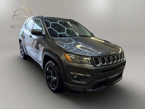 Granite Crystal Metallic Clearcoat 2020 Jeep Compass Latitude