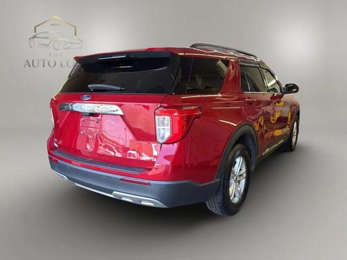 Rapid Red Metallic Tinted Clearcoat 2020 Ford Explorer XLT