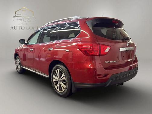2017 Nissan Pathfinder S