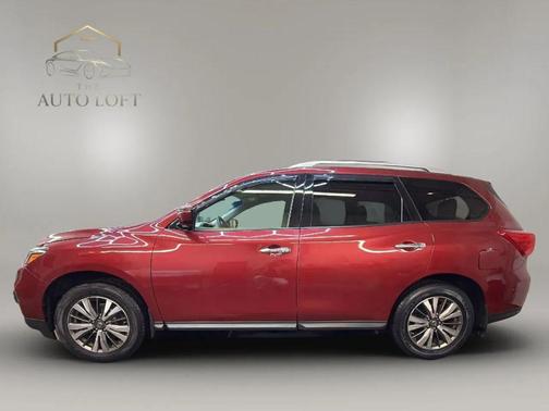 2017 Nissan Pathfinder S