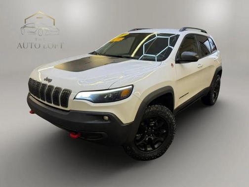 Bright White Clearcoat 2019 Jeep Cherokee Trailhawk