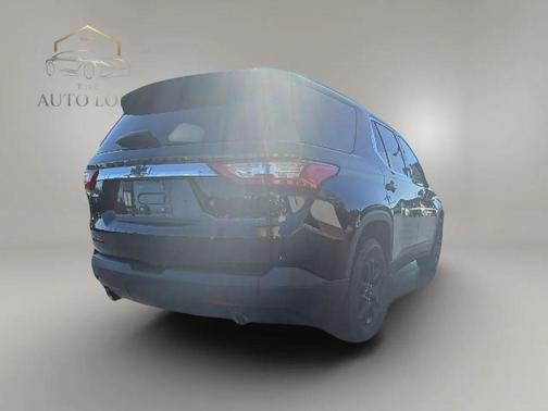 Mosaic Black Metallic 2019 Chevrolet Traverse LT Cloth