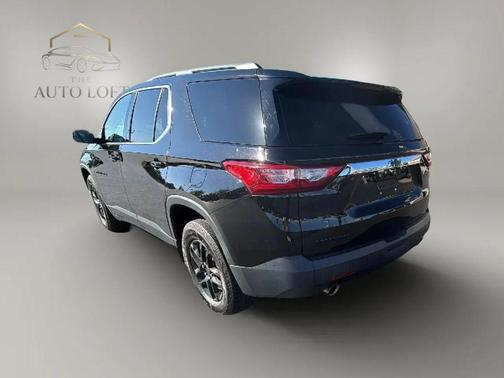 Mosaic Black Metallic 2019 Chevrolet Traverse LT Cloth