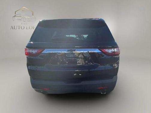 Mosaic Black Metallic 2019 Chevrolet Traverse LT Cloth