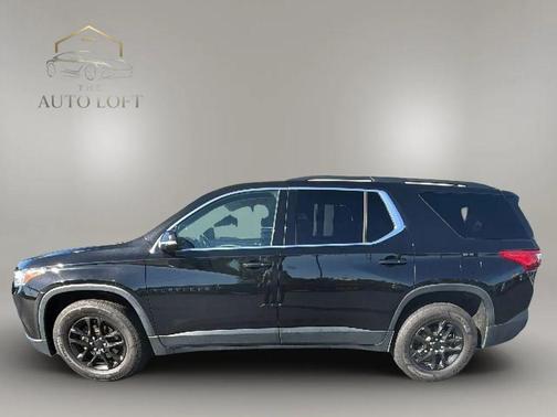 Mosaic Black Metallic 2019 Chevrolet Traverse LT Cloth