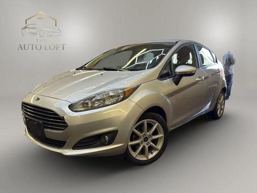 Ingot Silver Metallic 2016 Ford Fiesta SE