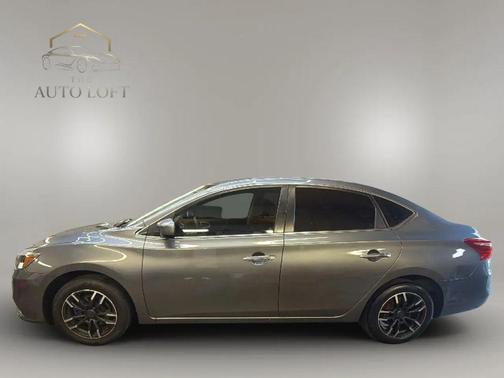 Gun Metallic 2018 Nissan Sentra SV