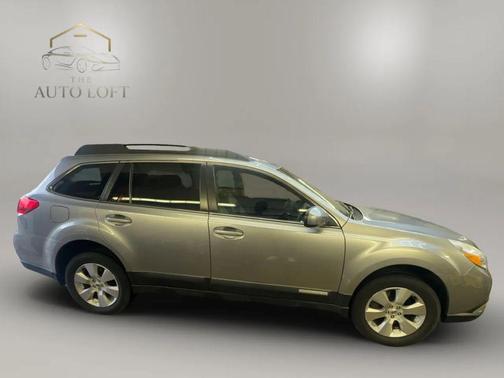 2011 Subaru Outback 3.6 R Limited
