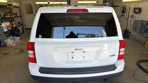 Bright White Clearcoat 2015 Jeep Patriot Sport