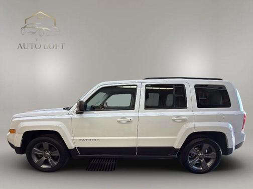 Bright White Clearcoat 2015 Jeep Patriot Sport