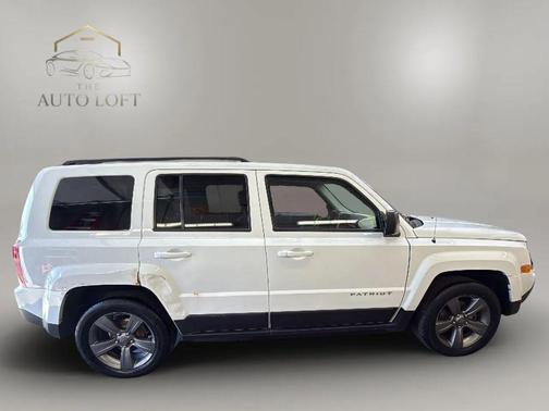 Bright White Clearcoat 2015 Jeep Patriot Sport