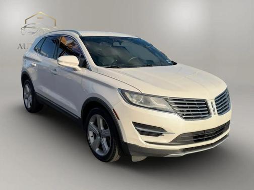 White Platinum Metallic Tri-Coat 2017 Lincoln MKC Premiere