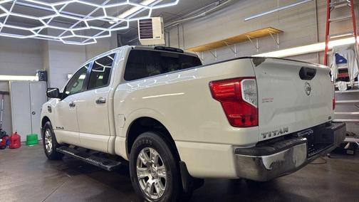 2017 Nissan Titan SV