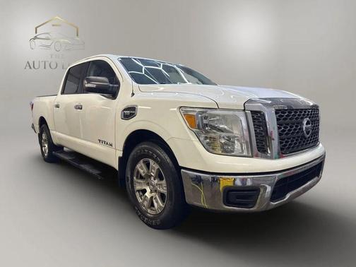 2017 Nissan Titan SV