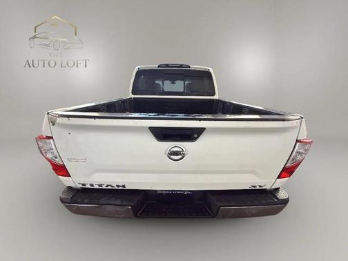 2017 Nissan Titan SV