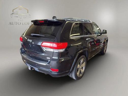 Brilliant Black Crystal Pearlcoat 2015 Jeep Grand Cherokee Overland