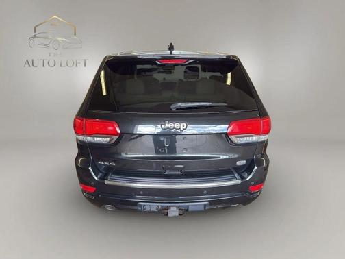 Brilliant Black Crystal Pearlcoat 2015 Jeep Grand Cherokee Overland