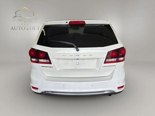 Vice White 2020 Dodge Journey Crossroad