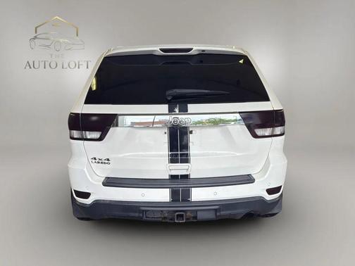 Stone White Clearcoat 2011 Jeep Grand Cherokee Laredo
